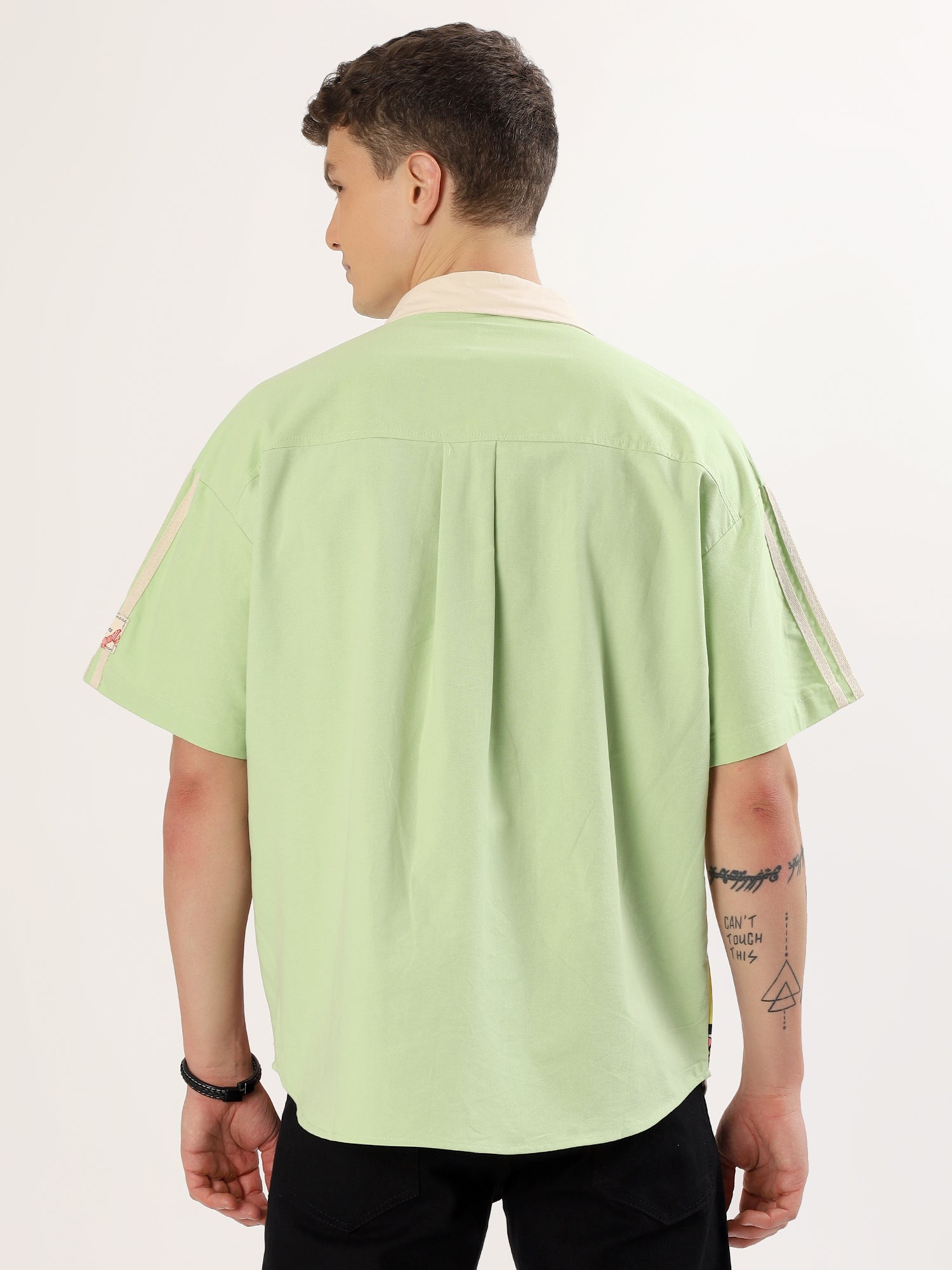 Men's light green printed shirt