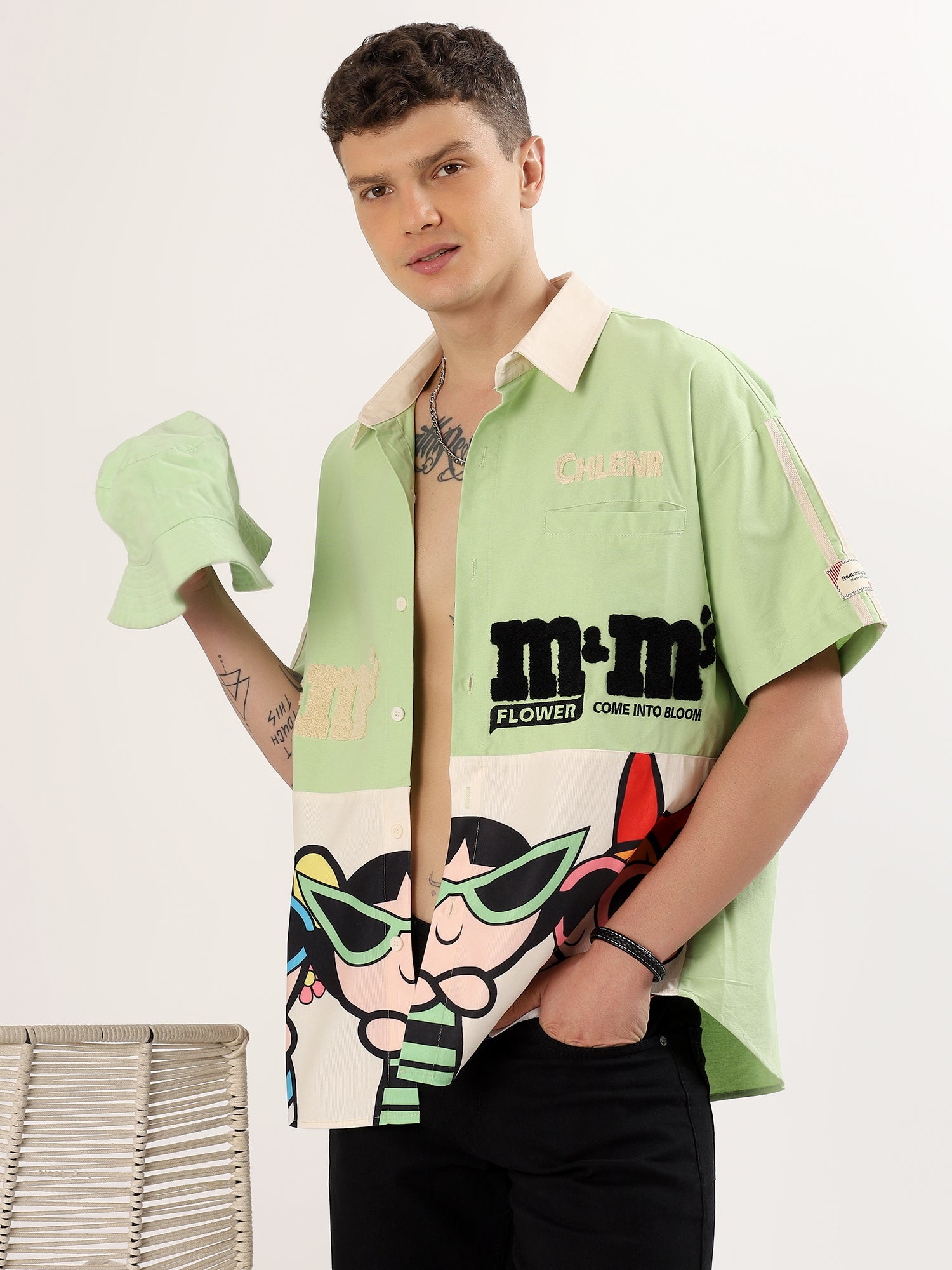 Men's light green printed shirt