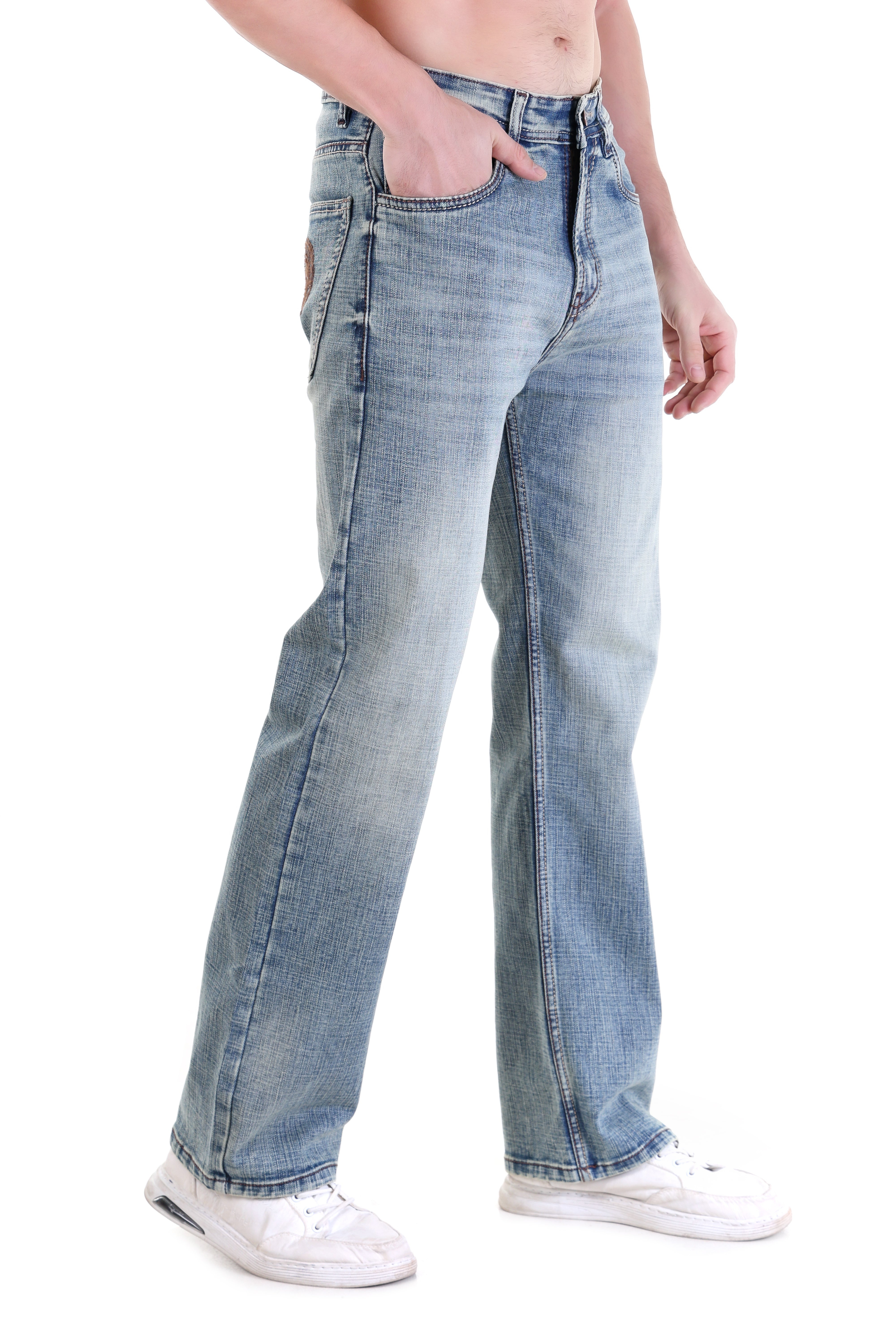 Men’s Mid-Wash Textured Straight Fit Jeans